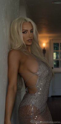 Lindsey Pelas Photo #1475
