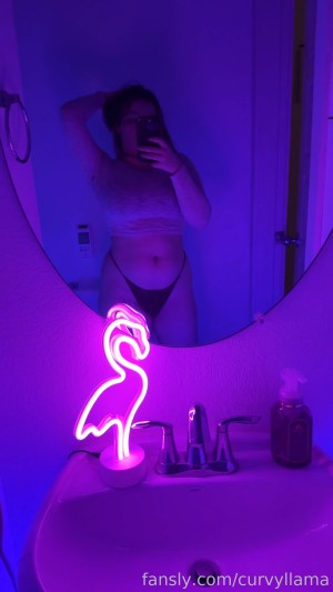 Curvyllama Post #22