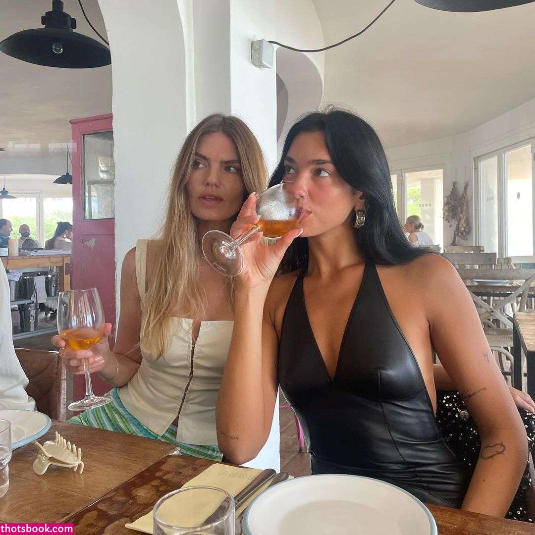 Dua Lipa Photo #147
