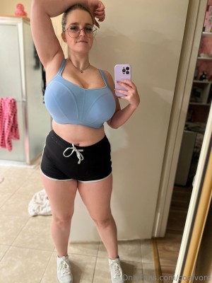 Codi Vore Post #35