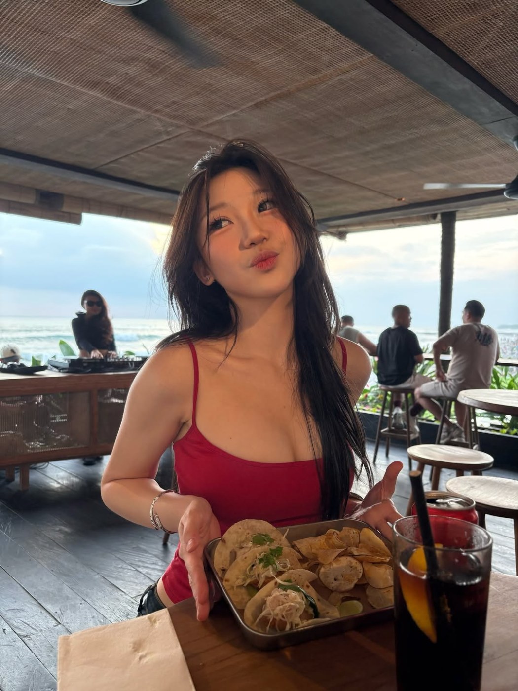 Ellen Tan Photo #45