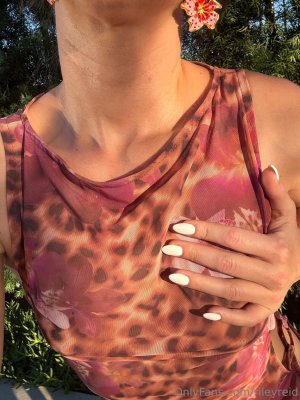 Riley Reid Post #279