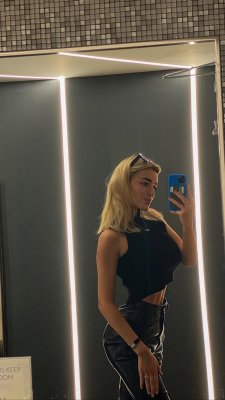 Veronica Kelegian Photo #39