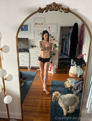 Arryn Zech Photo #395