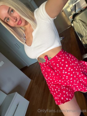 Ema Novak Photo #41