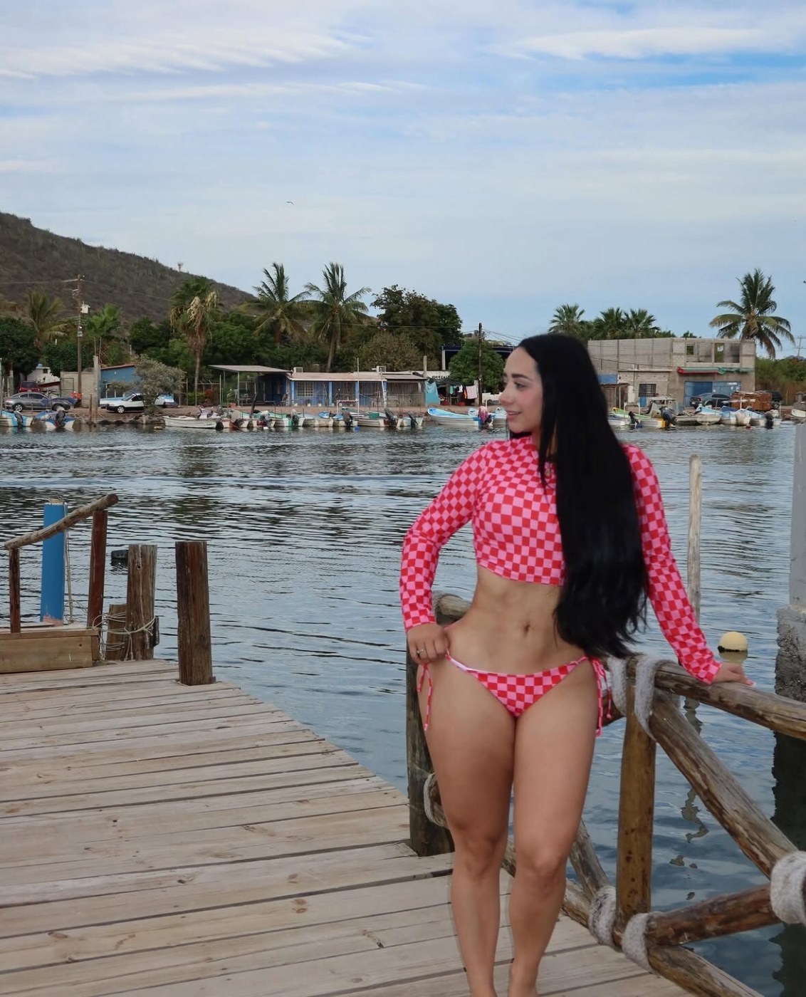 Estefania Lopez Perez Photo #19