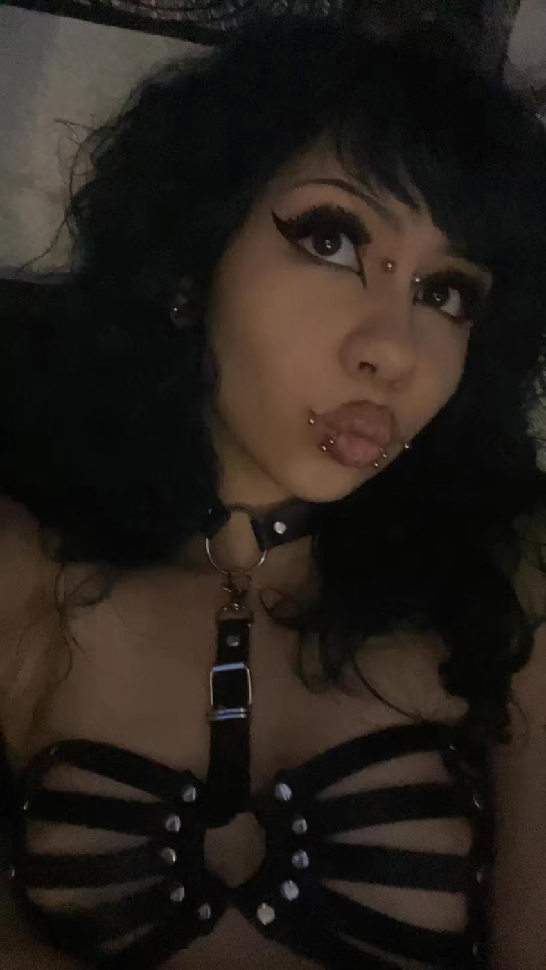 slump666637985 Photo #24