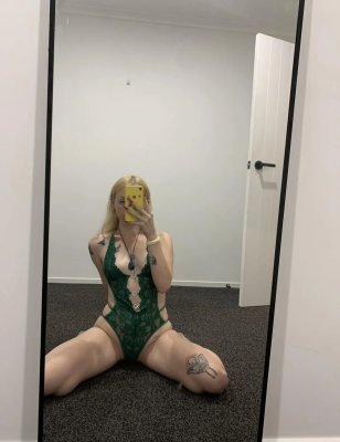 Cherryjanexox Photo #2
