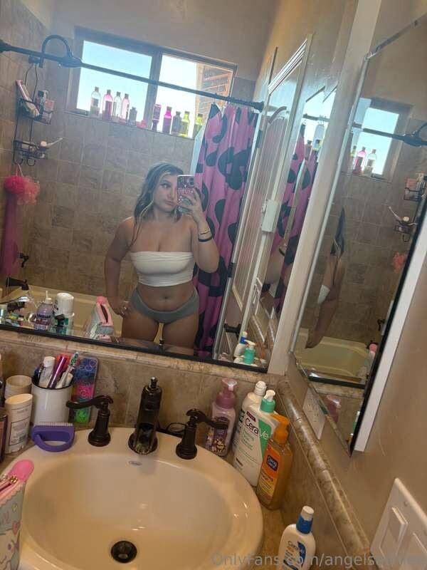 Ashlee Davis Photo #9
