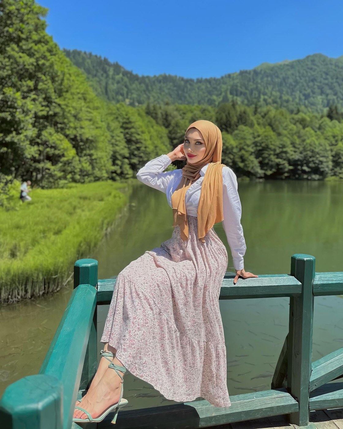 sariikubraa Photo #9