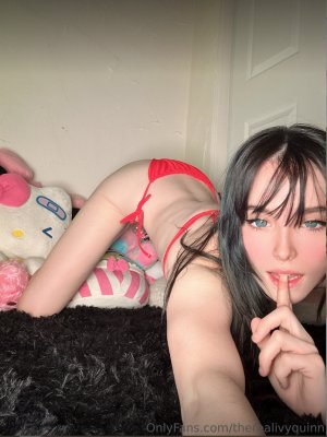 Ivy Quinn Photo #11