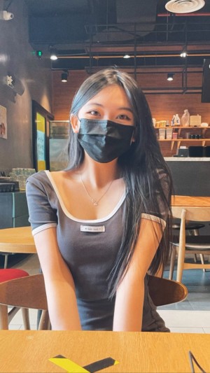 Ellen Tan Photo #17