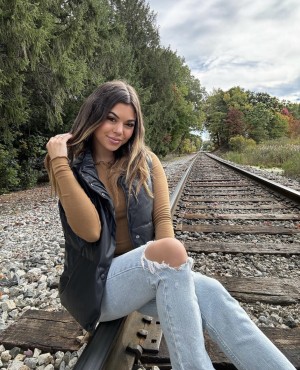 Stephanie Pappas Photo #83