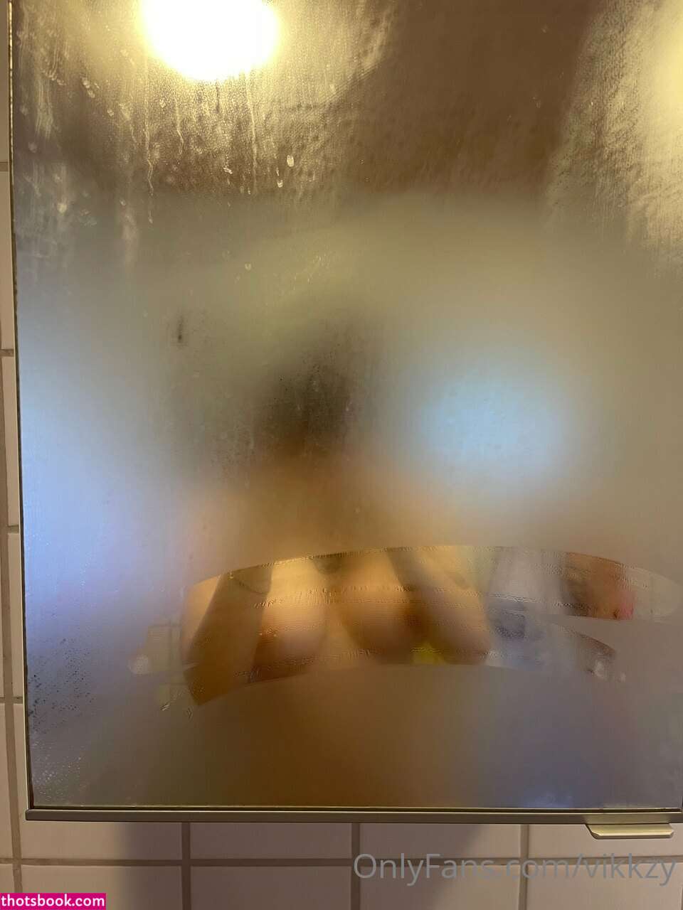 Vikkzy Photo #8