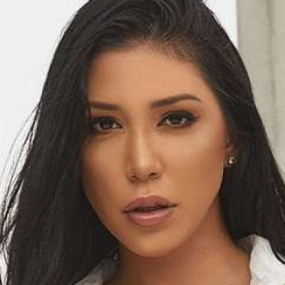 Lizzy Acosta