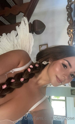 Demi Mawby Post #58