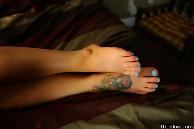 Tara Babcock Feet 35800