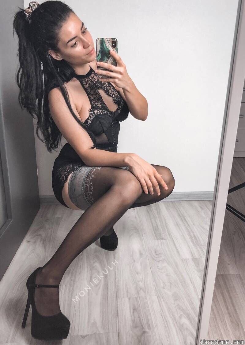 Moniekulh Patreon Photos 35107