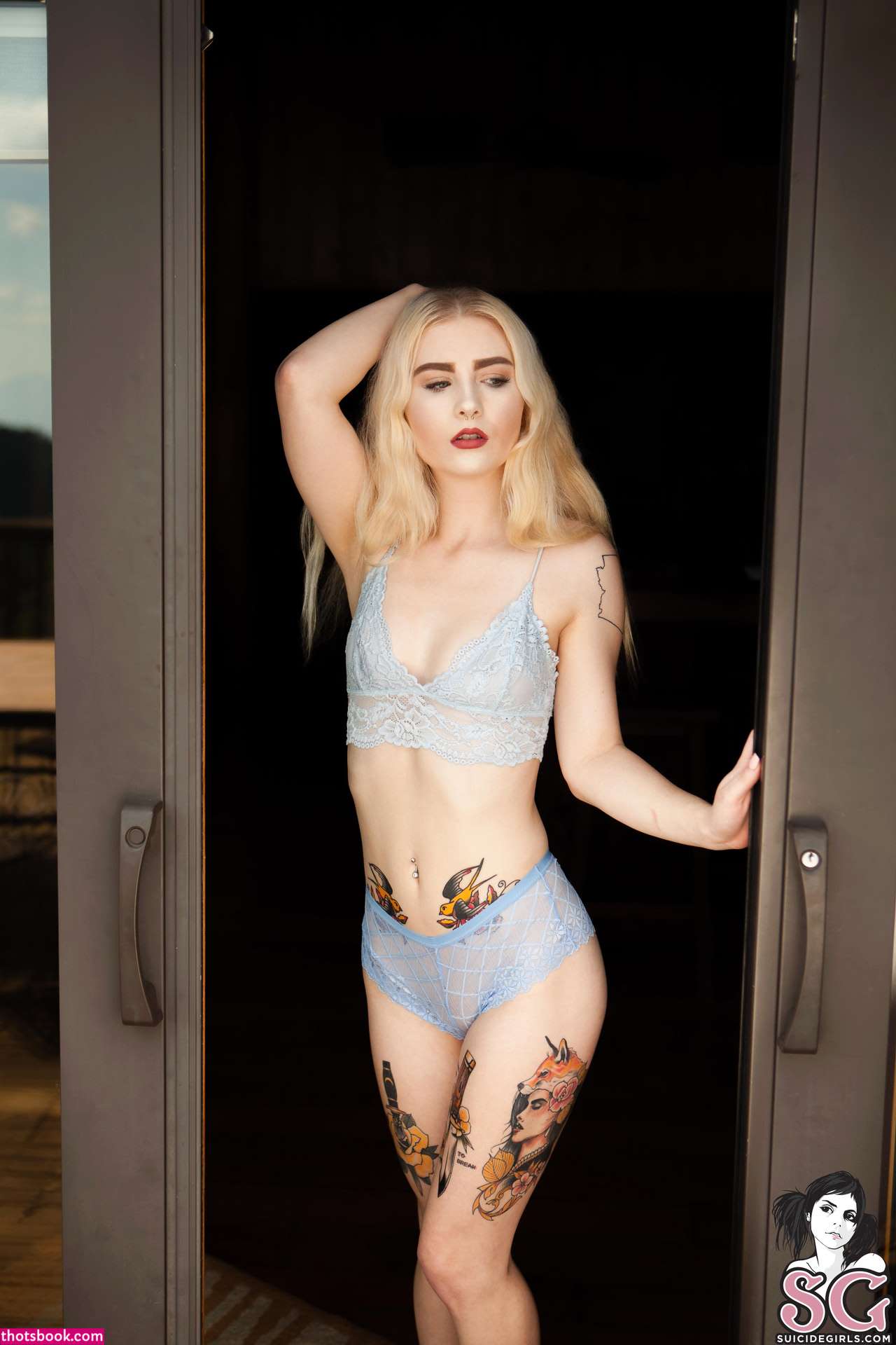 Loveless Nude OnlyFans Photos #5 716400