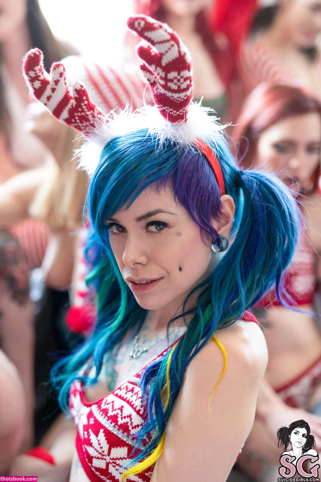 Loveless Nude OnlyFans Photos #7 716429