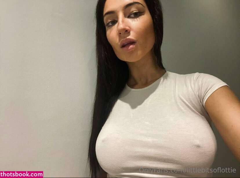 Charlotte Lion Lottie Lion littlebitsoflottie L0ttsLi0n Nude OnlyFans Photos #3 702822