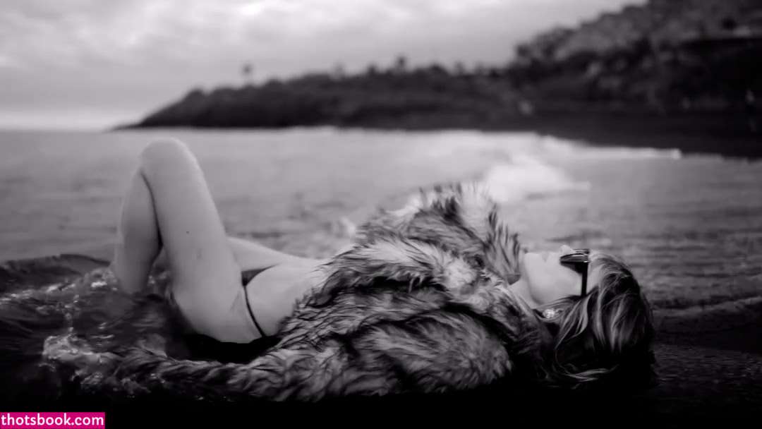 Heidi Klum Nude Photos #9 706072