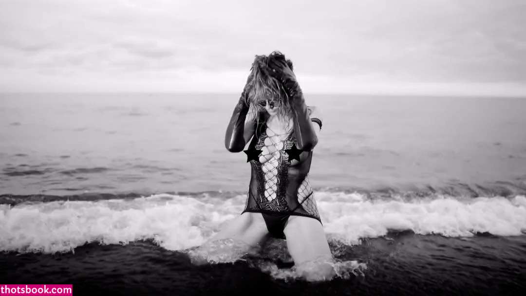 Heidi Klum Nude Photos #9 706073