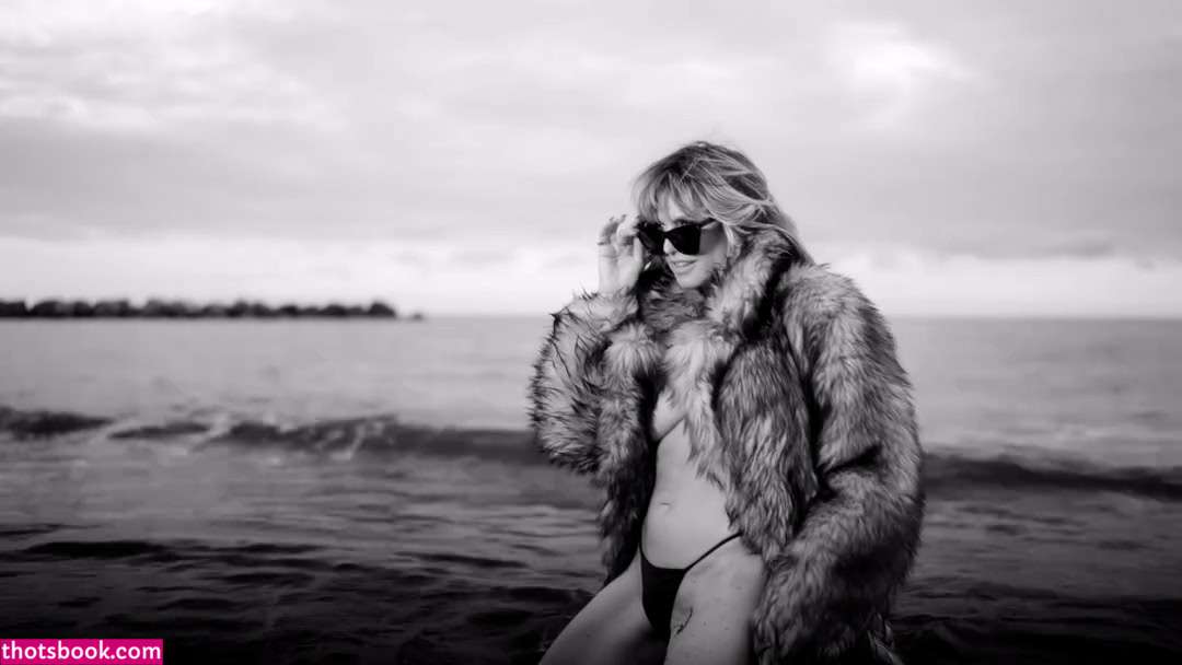 Heidi Klum Nude Photos #9 706078