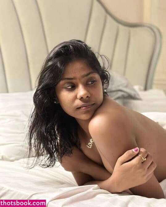 Aishwarya Vadivu Nude Leaks OnlyFans Photos #4 1527655