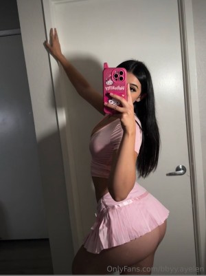Heluvaylenn bbyy ayelen Nude Leaks OnlyFans Photos #5