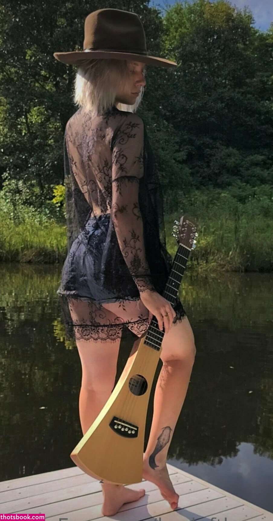 Lordofthemoths Thetravelongtics Nude Leaks OnlyFans Photos #1 1526642