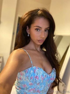 Unaa Taylor Shauna Taylor Nude Leaks OnlyFans Photos #3