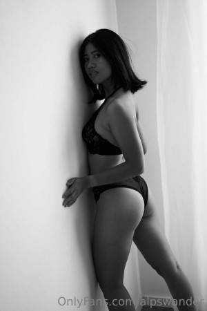 Alpswander Nude Leaks OnlyFans Photos #2