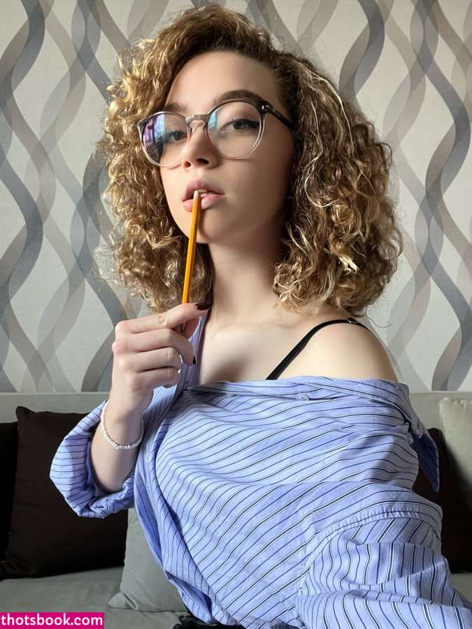 evacurlysue Nude Leaks OnlyFans Photos #3 1562285