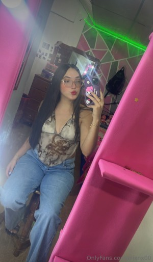 Elixnx00 Hxppynxi Nude Leaks OnlyFans Photos #1