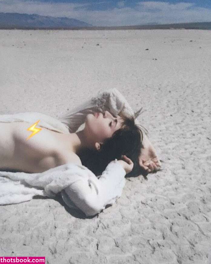 Stevie Defelice Skarlet MK11 Nude Leaks OnlyFans Photos #4 1546110