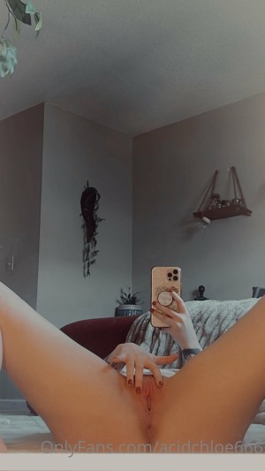 acidchloe666 Nude Leaks OnlyFans Photos #3