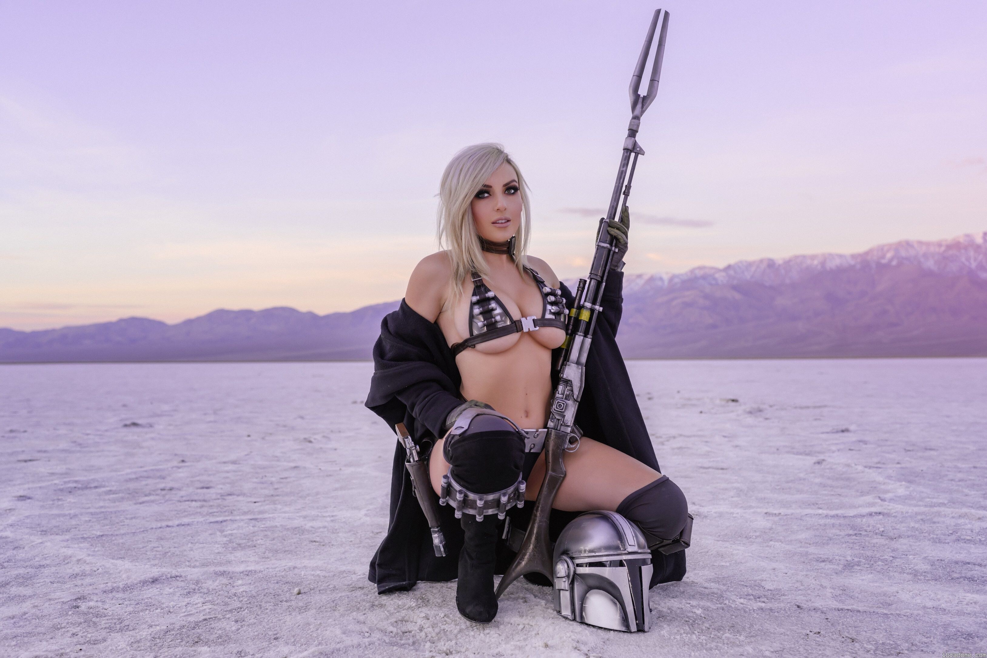 Jessica Nigri Mandalorian Bikini 53820
