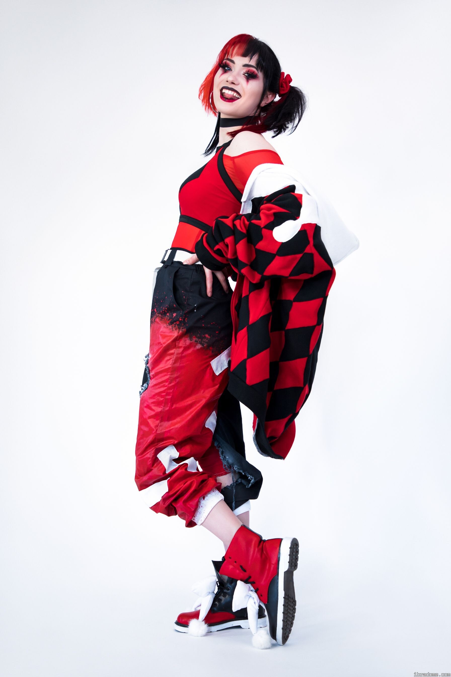 Nichameleon Harley Quinn Red and Black 54040