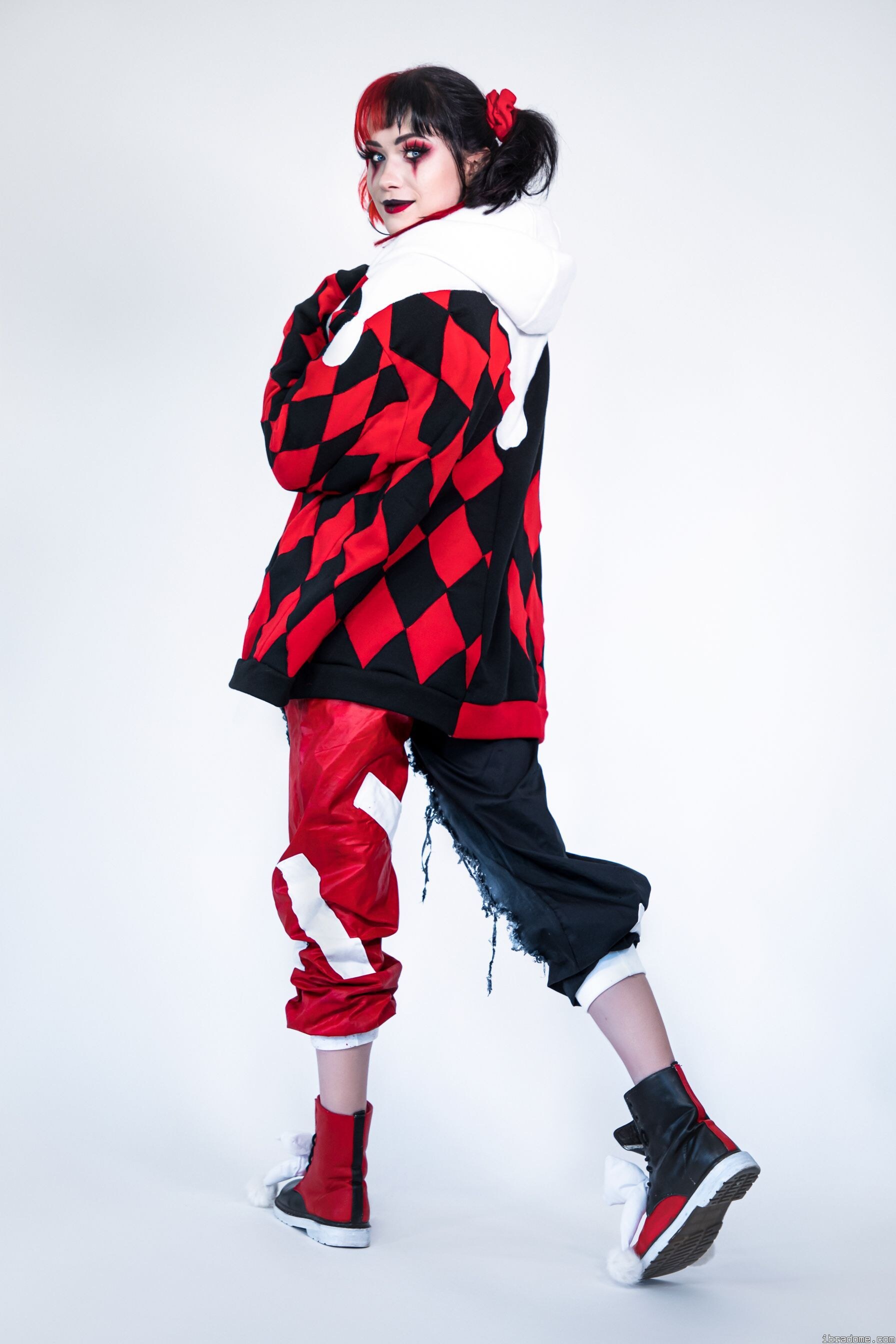 Nichameleon Harley Quinn Red and Black 54052