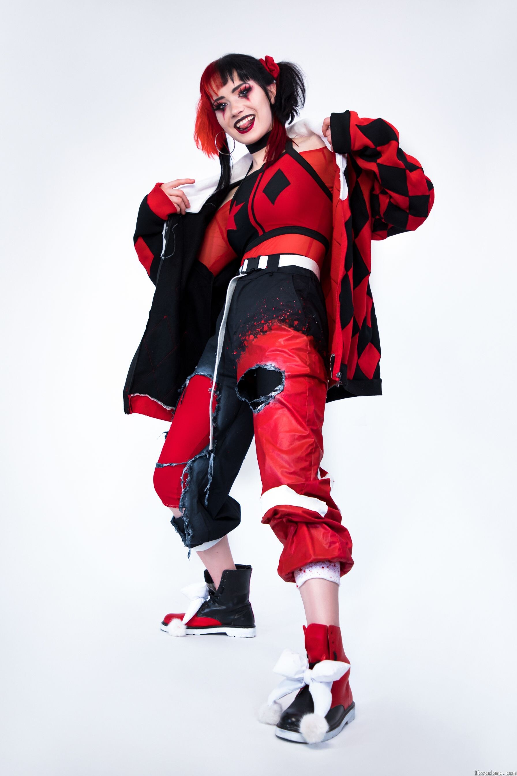 Nichameleon Harley Quinn Red and Black 54089