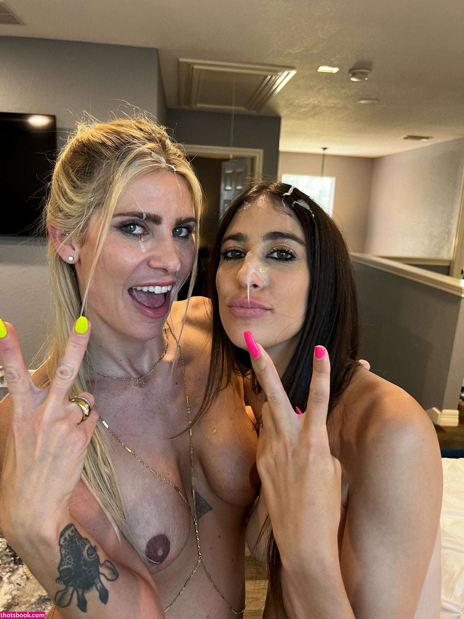 RoslynLevy trustmeimsexy Photos #1 242028