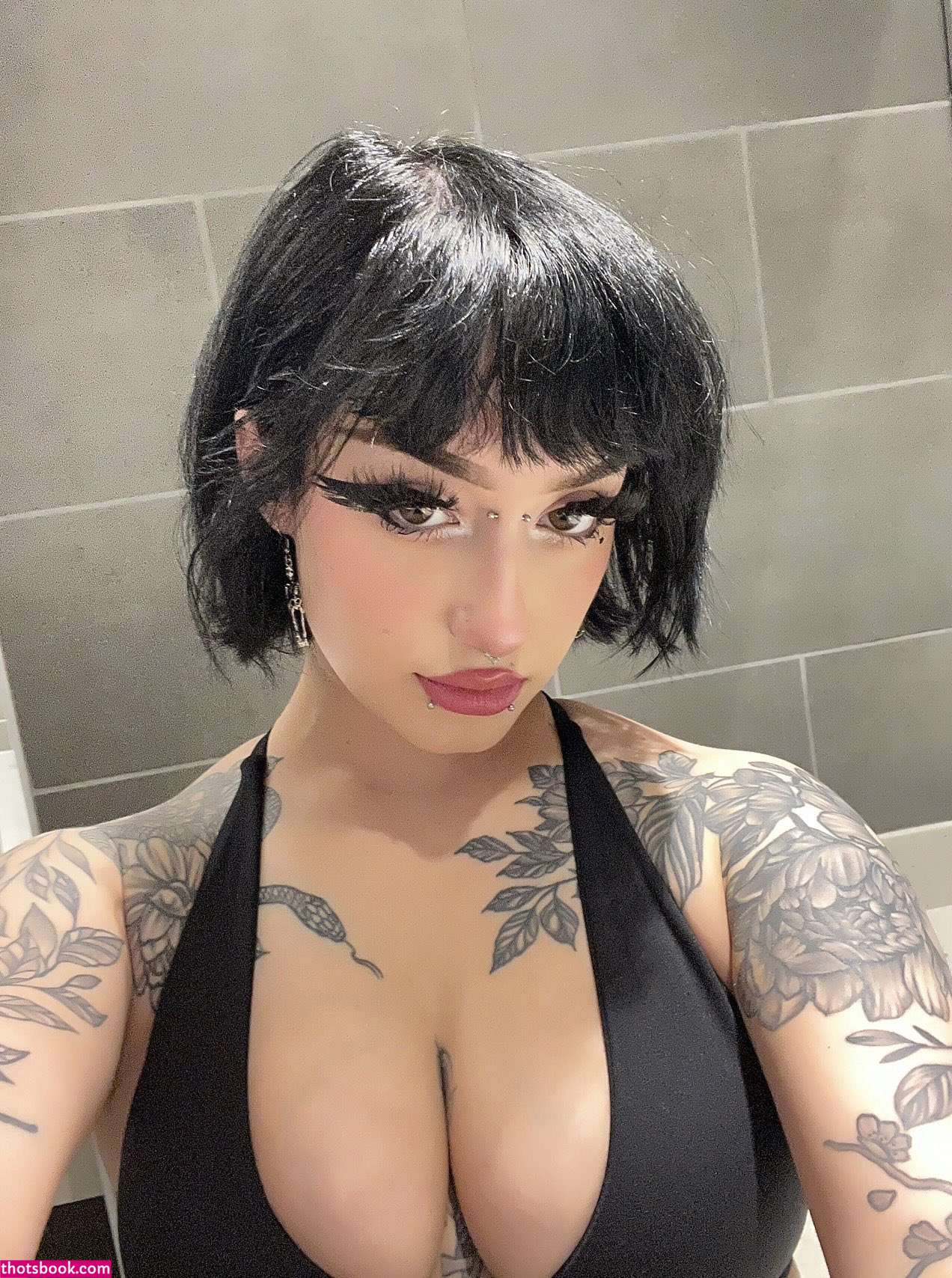 Redroomromance  Pinkroomromance  Rozr Photos #2 262197