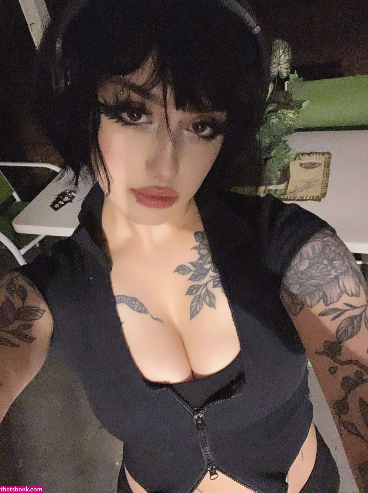 Redroomromance  Pinkroomromance  Rozr Photos #3 262200