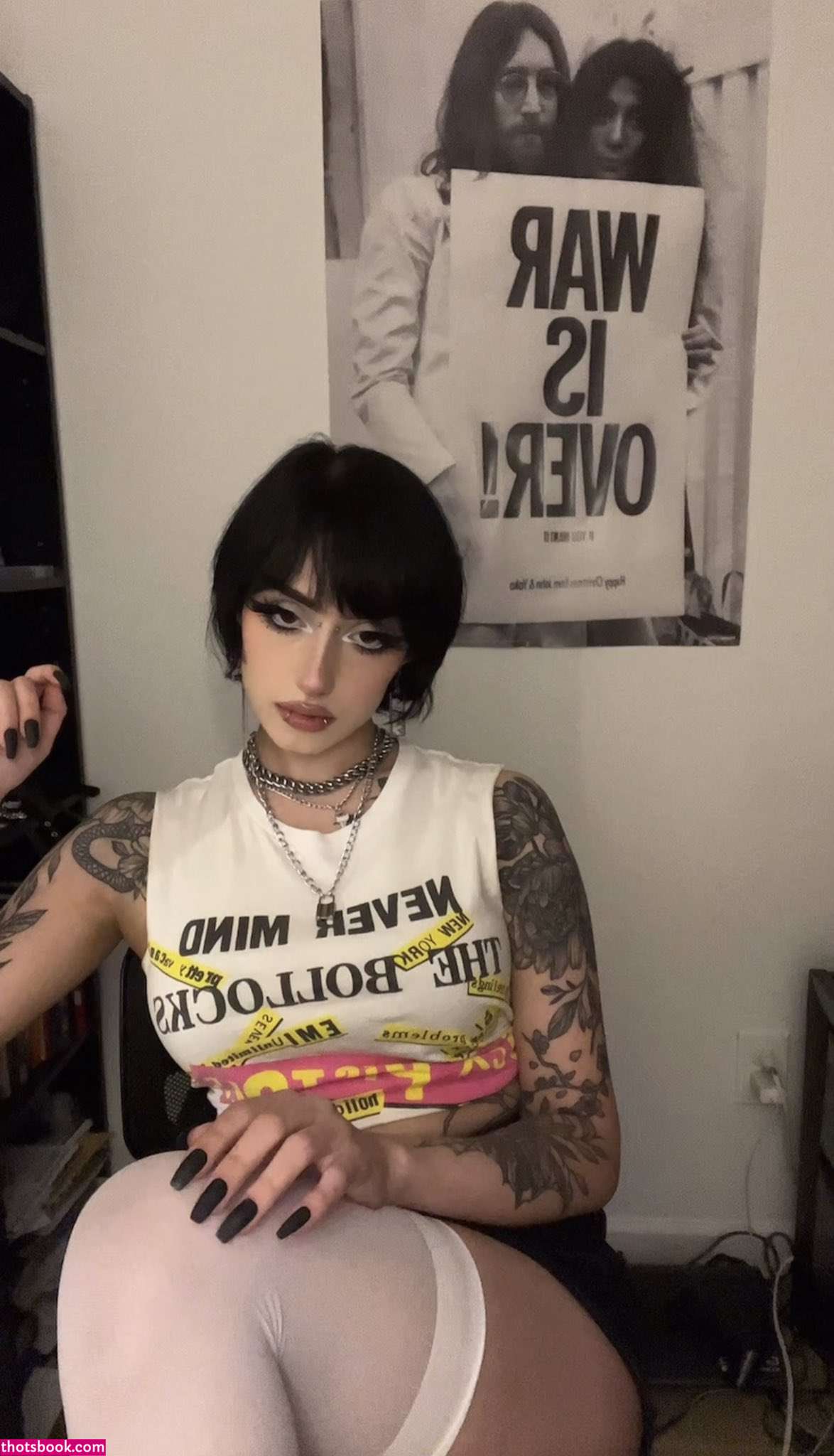 Redroomromance  Pinkroomromance  Rozr Photos #6 262512