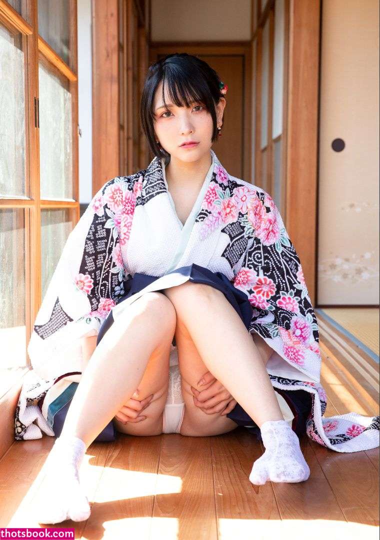 Marina Amatsu Photos #11 249996