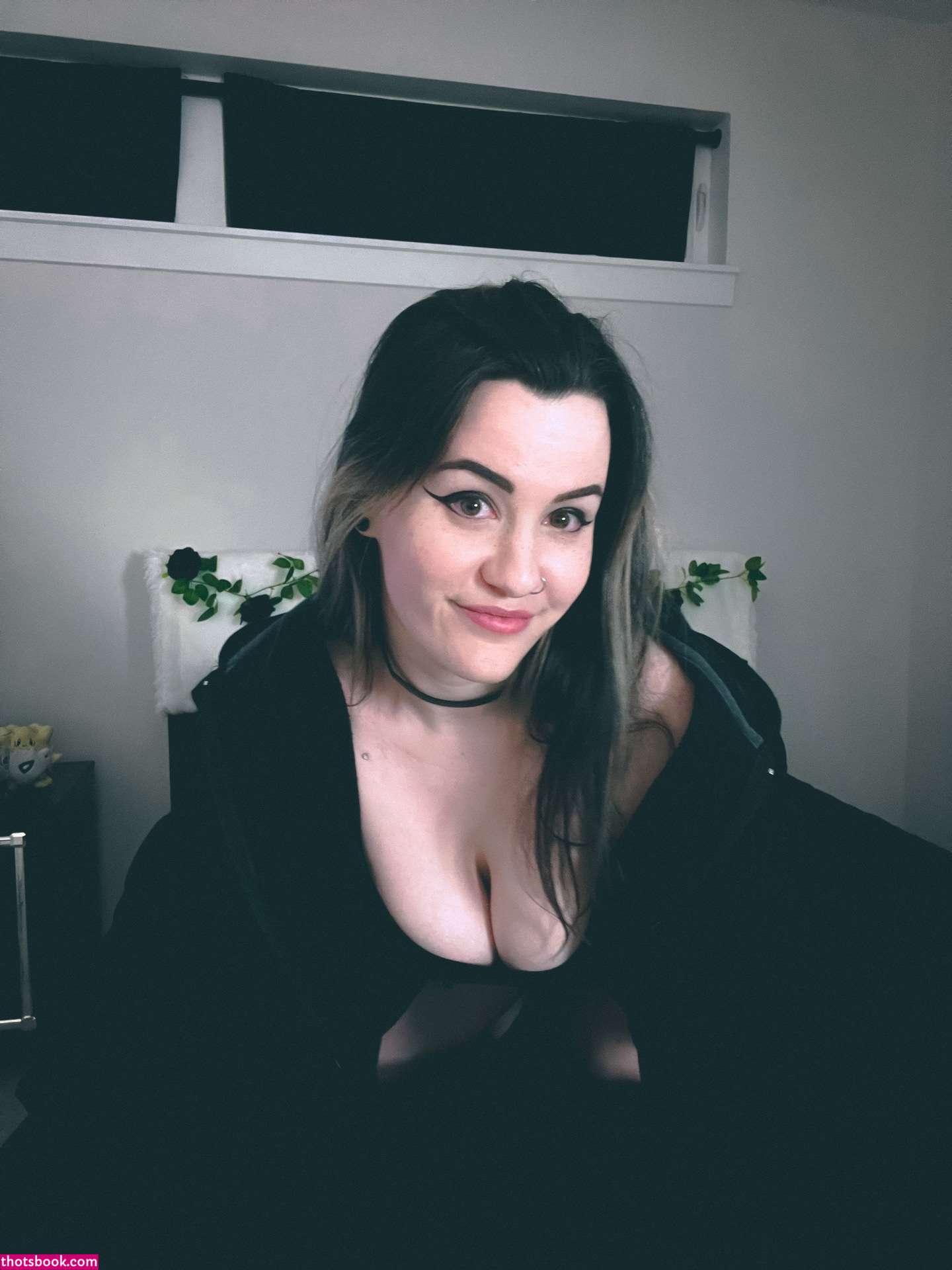 ConcealedBones Photos #3 262932