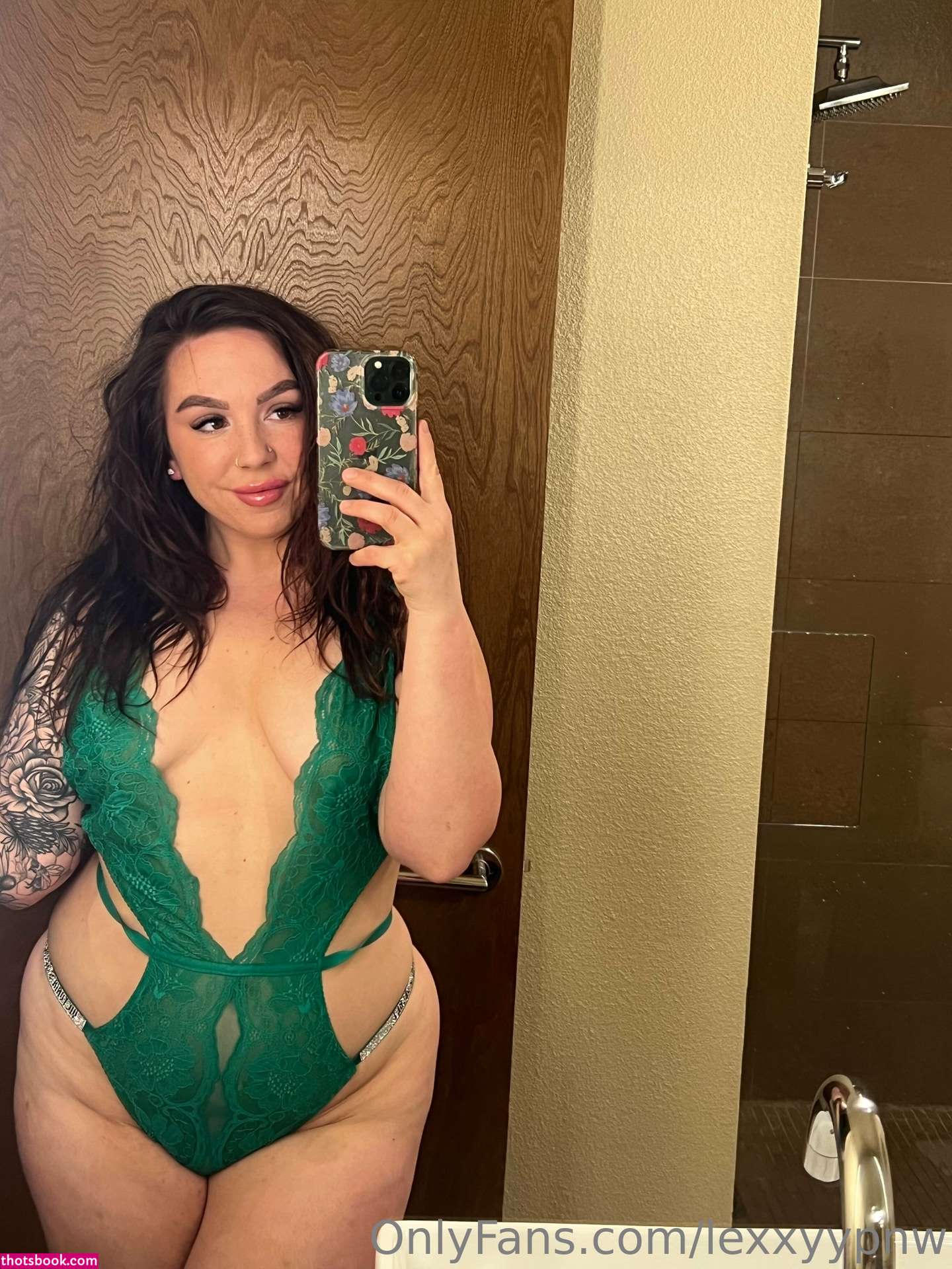 HotwifeLexx  fly420710  lexxyypnw Photos #4 262999