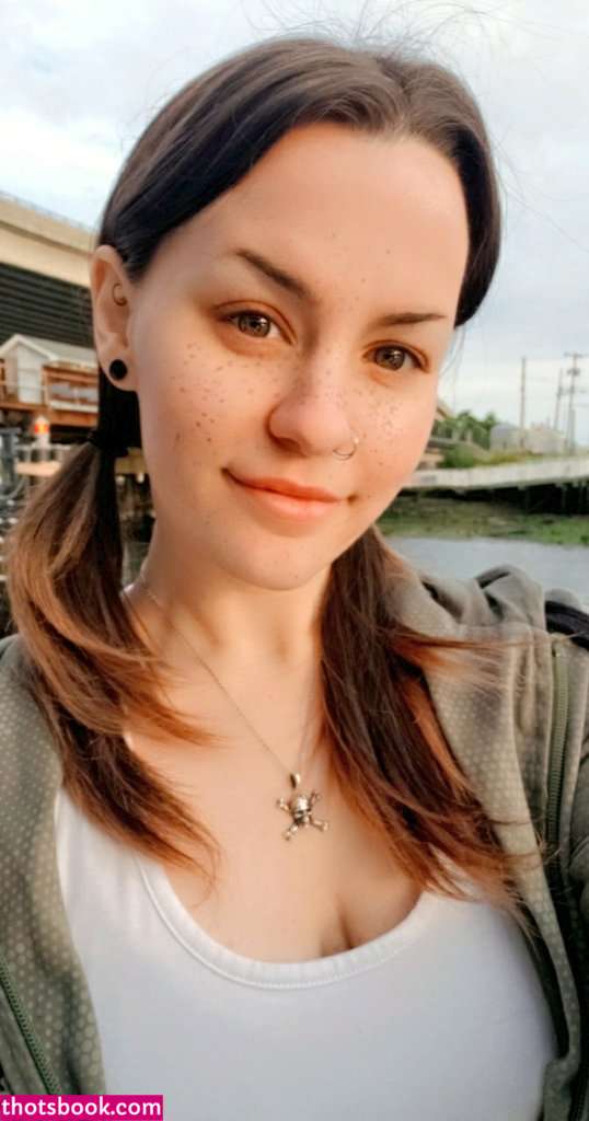 ConcealedBones Photos #10 263294