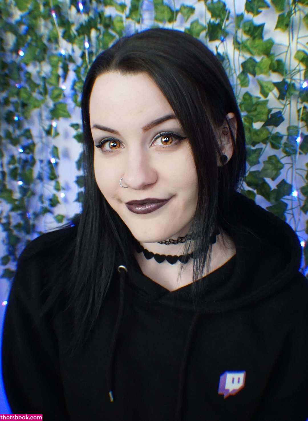 ConcealedBones Photos #12 263620